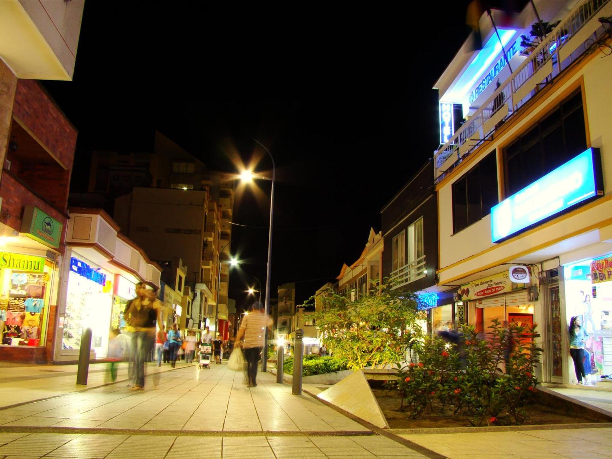 Hotel San Jeronimo Armenia エクステリア 写真