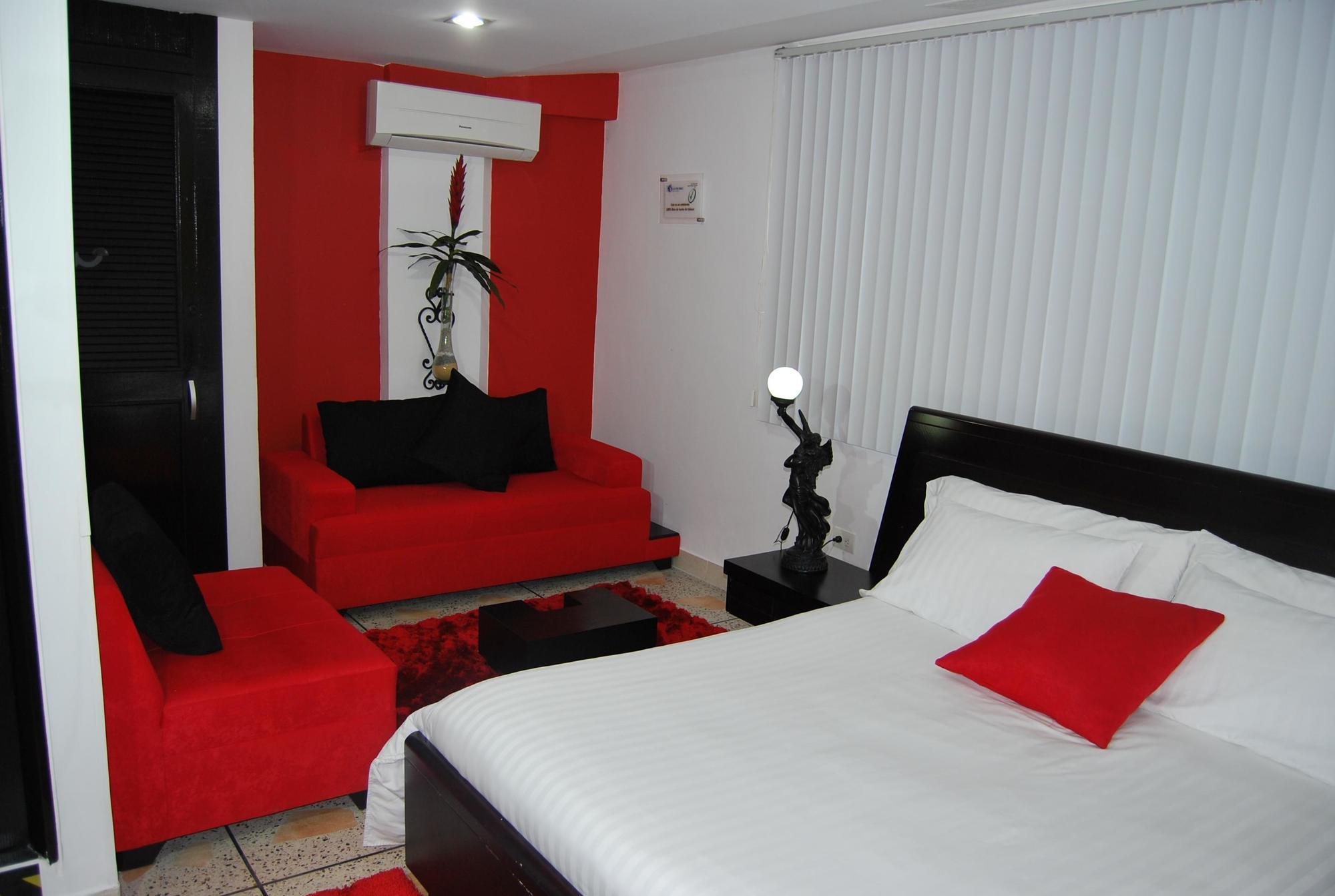 Hotel San Jeronimo Armenia エクステリア 写真